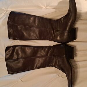 Women's brown boots